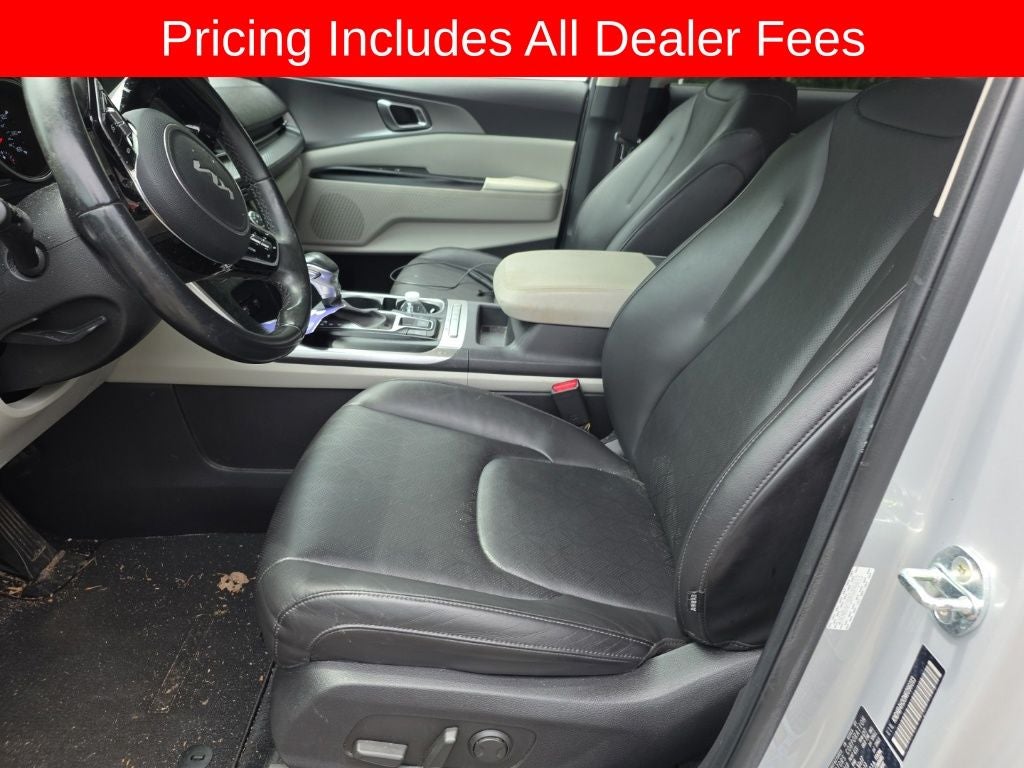2022 Kia Carnival LX