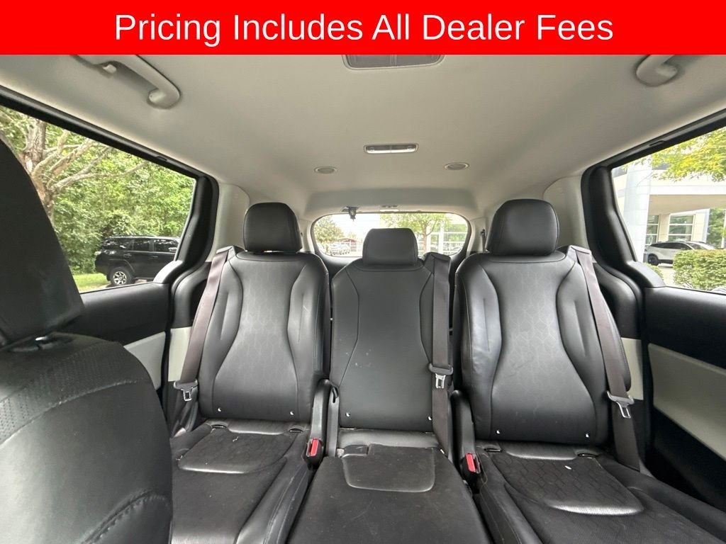 2022 Kia Carnival LX