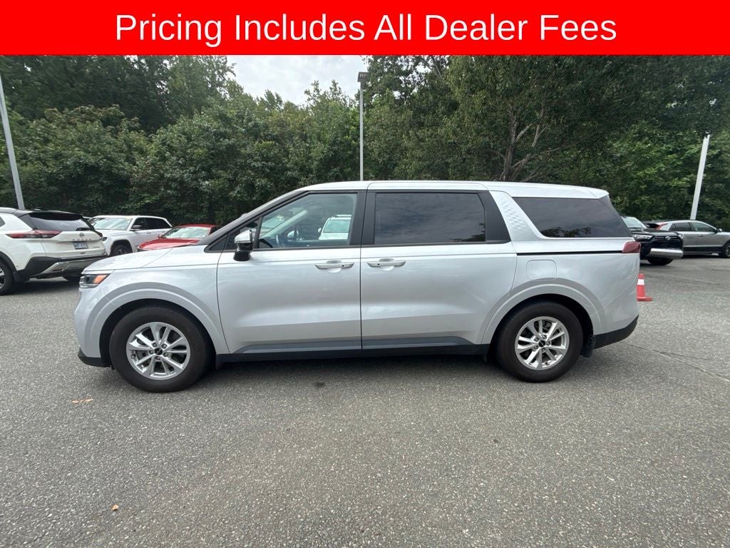 2022 Kia Carnival LX