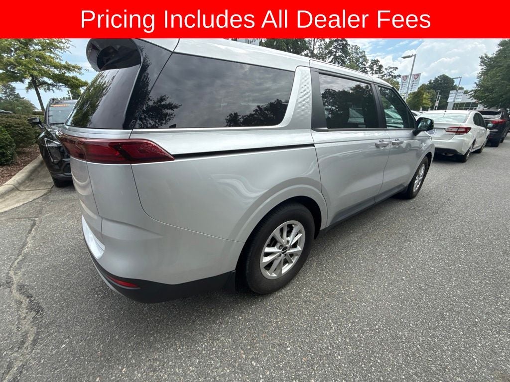 2022 Kia Carnival LX
