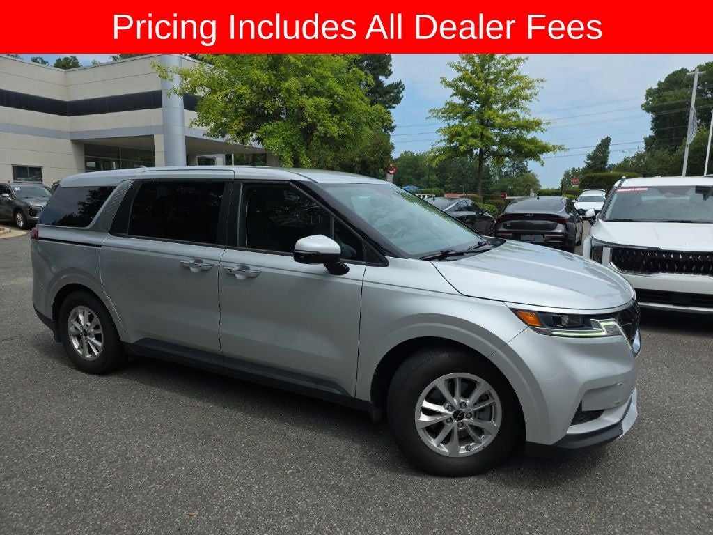 2022 Kia Carnival LX