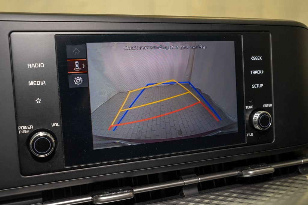 2024 Kia Carnival LX