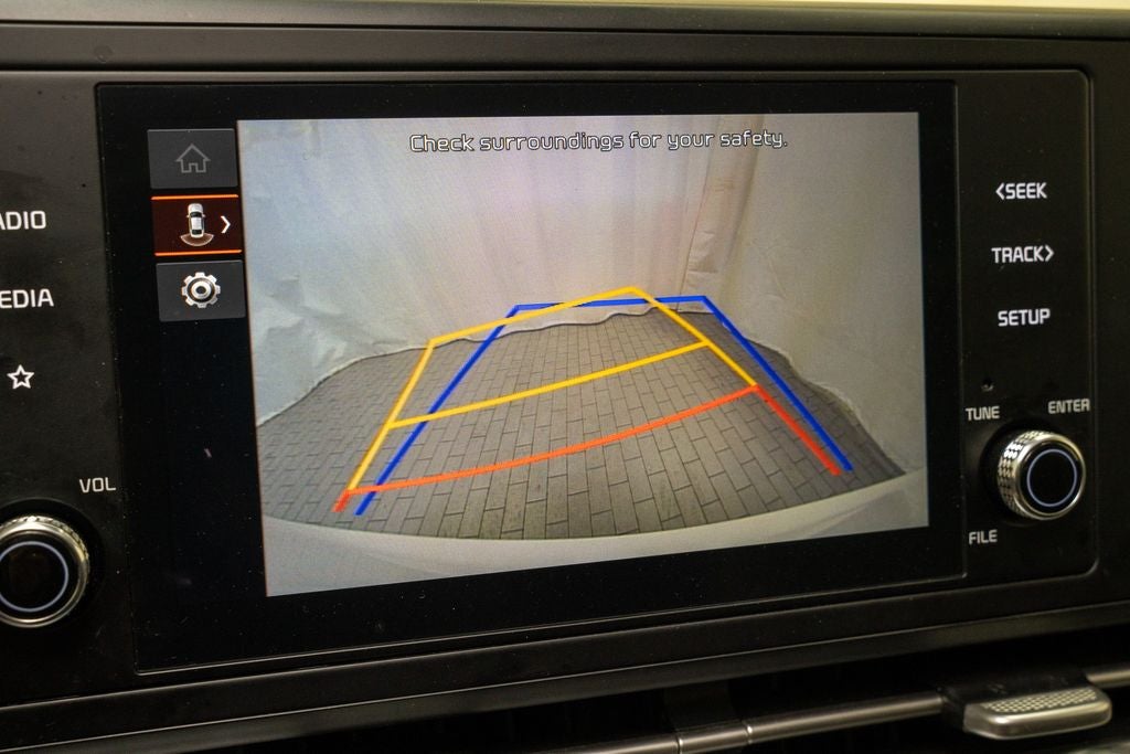 2024 Kia Carnival LX