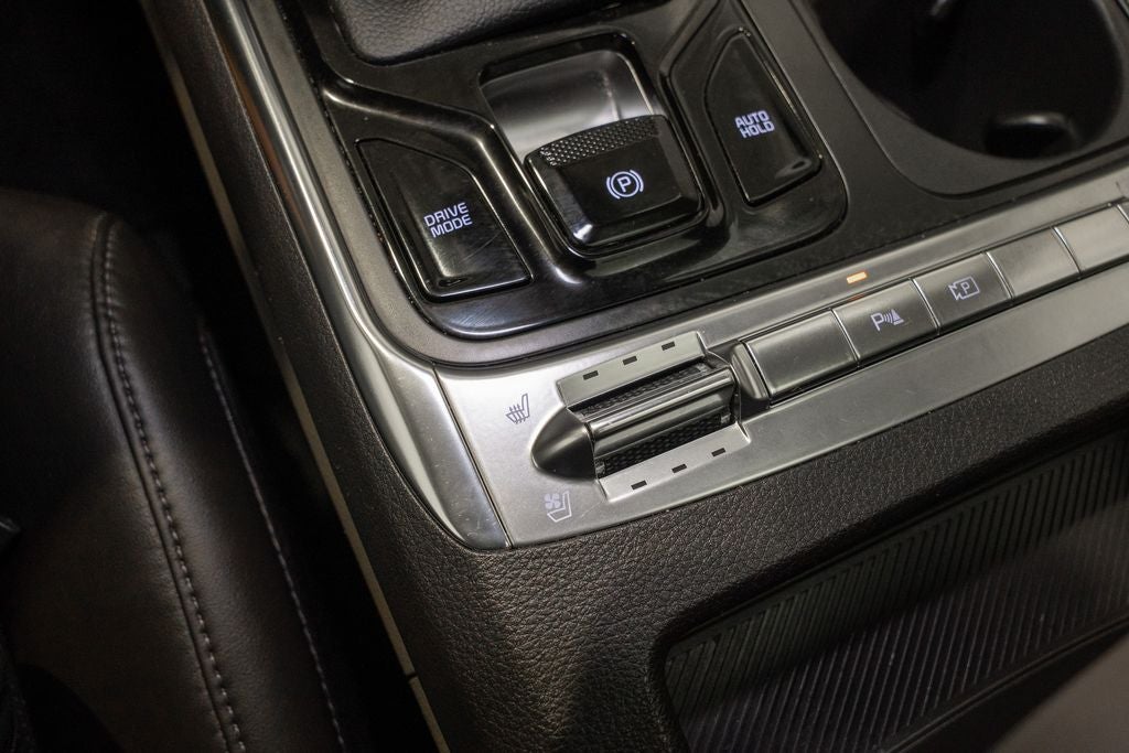 2025 Kia Carnival SX