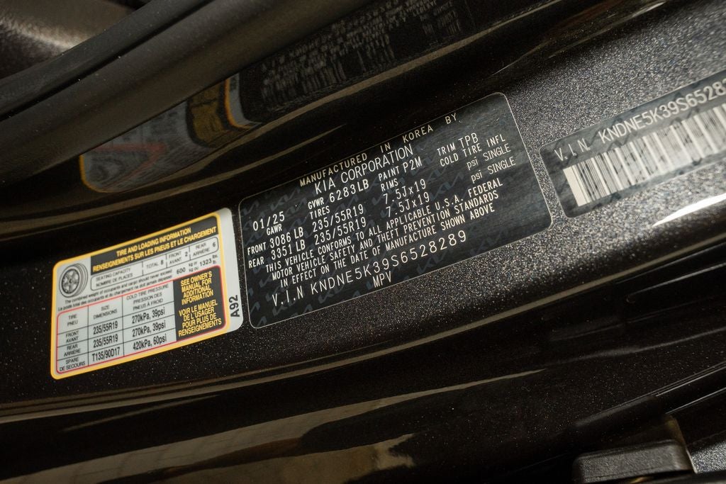 2025 Kia Carnival SX