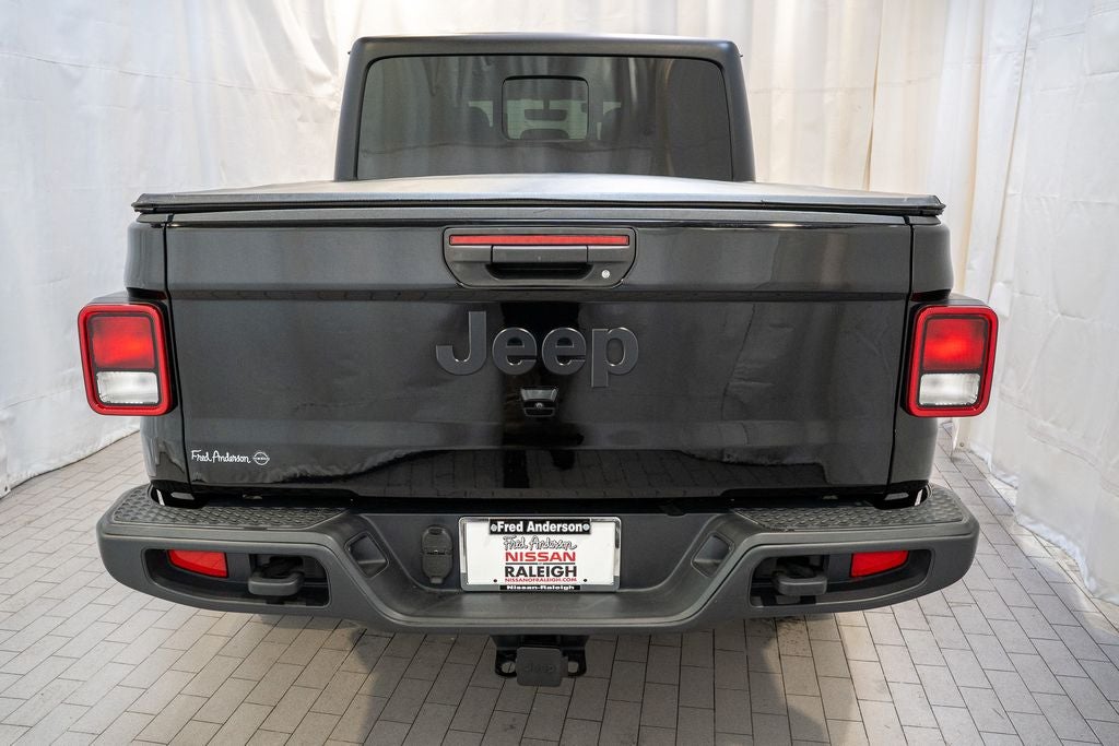 2023 Jeep Gladiator Willys photo 4