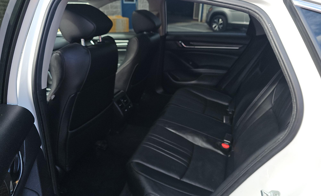 2022 Honda Accord Hybrid Touring