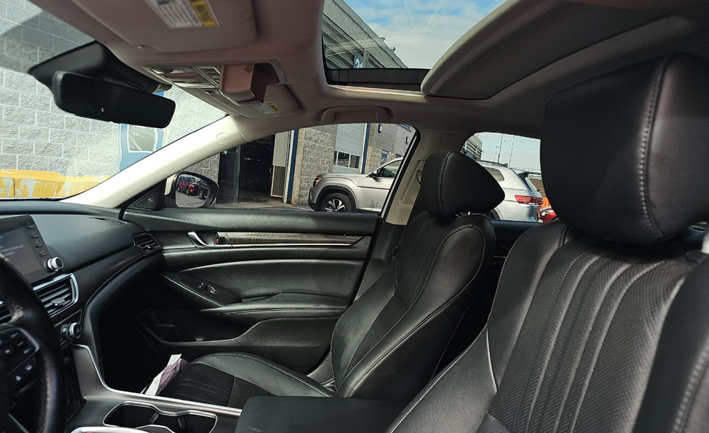 2022 Honda Accord Hybrid Touring