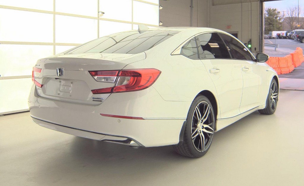 2022 Honda Accord Hybrid Touring