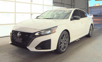 2023 Nissan Altima 2.0 SR