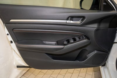 2023 Nissan Altima 2.0 SR