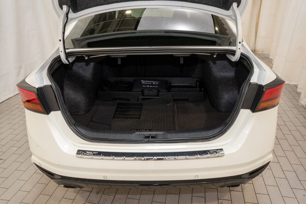 2023 Nissan Altima 2.0 SR