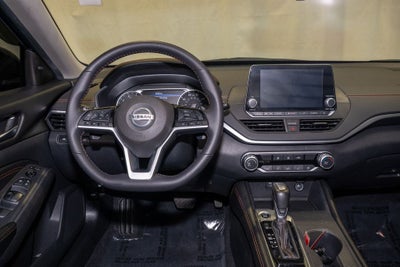 2021 Nissan Altima 2.5 SR