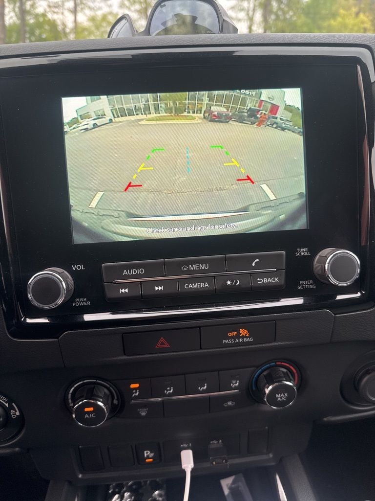 2023 Nissan Frontier SV