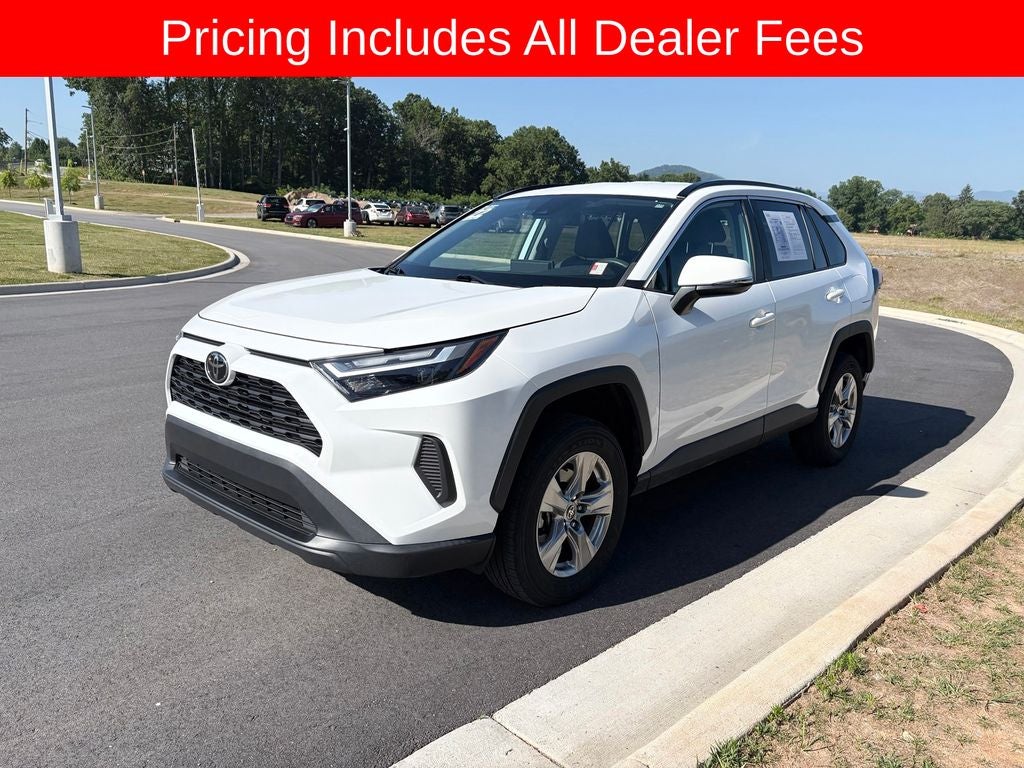 2022 Toyota RAV4 XLE