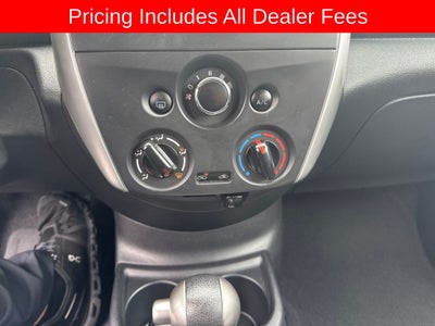 2015 Nissan Versa 1.6 SV