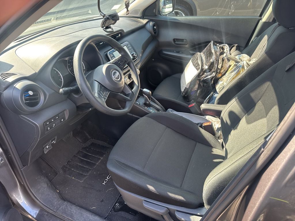 2024 Nissan Kicks S