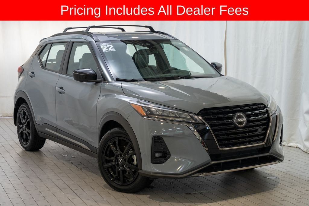 2022 Nissan Kicks SR