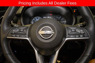2022 Nissan Kicks SR