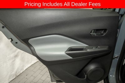 2022 Nissan Kicks SR