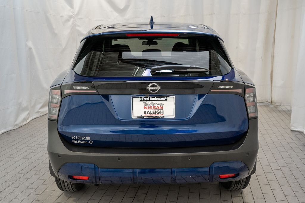 2025 Nissan Kicks S