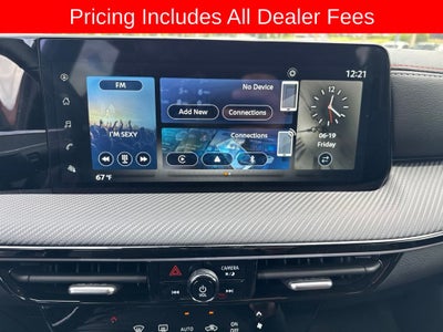 2025 Nissan Kicks SR