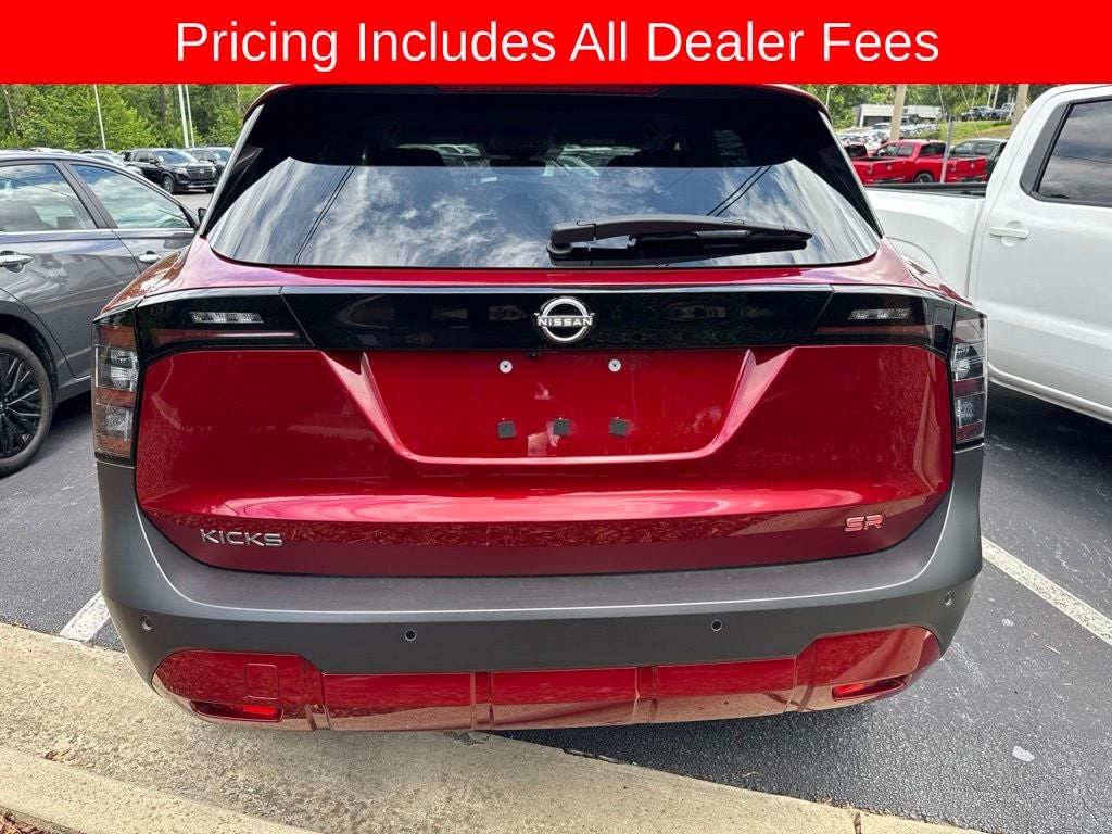 2025 Nissan Kicks SR