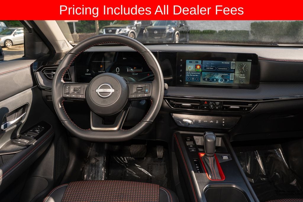 2025 Nissan Kicks SR