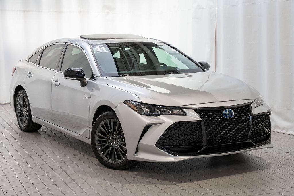 2021 Toyota Avalon Hybrid XSE