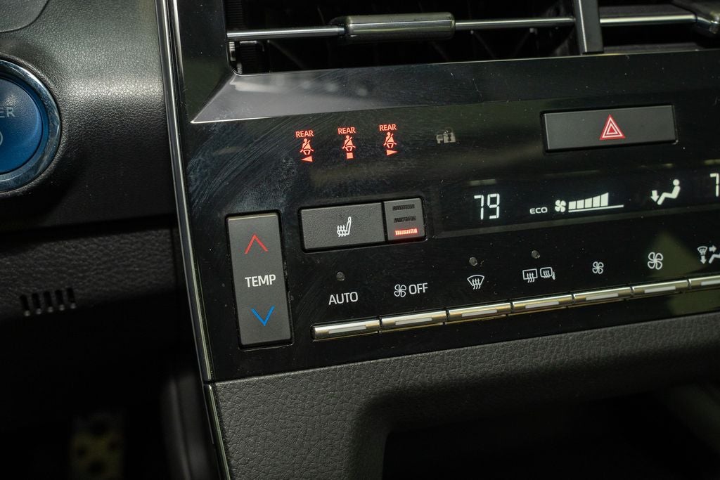 2021 Toyota Avalon Hybrid XSE