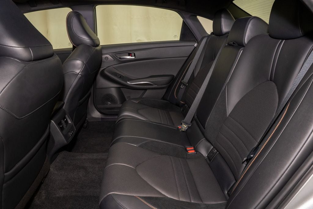 2021 Toyota Avalon Hybrid XSE