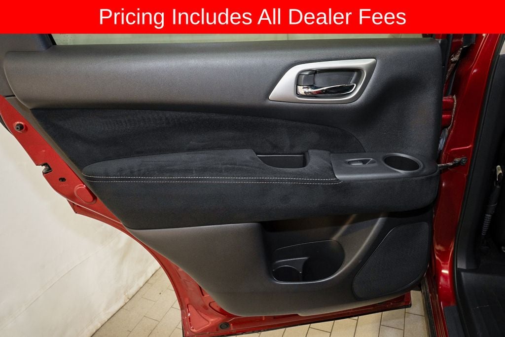 2016 Nissan Pathfinder S