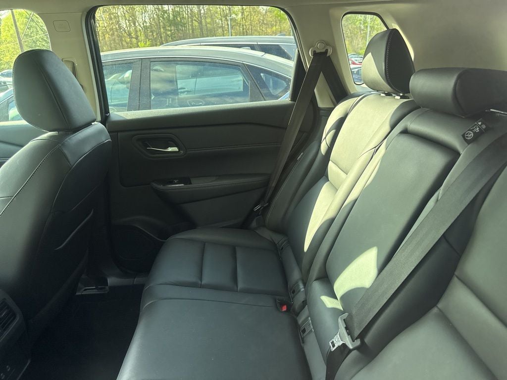 2025 Nissan Rogue SL