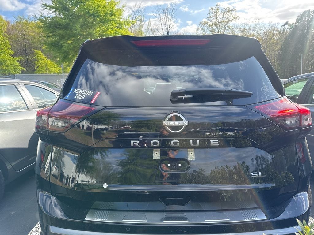 2025 Nissan Rogue SL