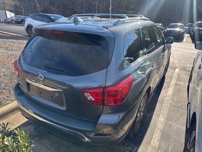 2020 Nissan Pathfinder S