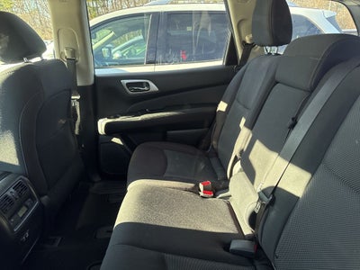 2020 Nissan Pathfinder S