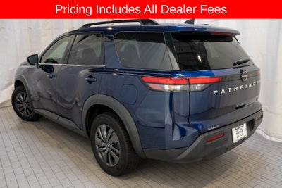 2022 Nissan Pathfinder SV