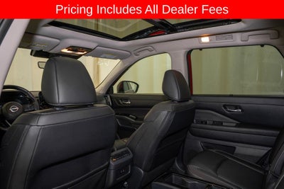 2024 Nissan Pathfinder SL