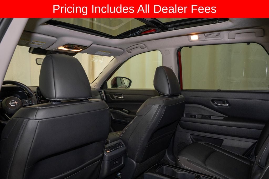 2024 Nissan Pathfinder SL