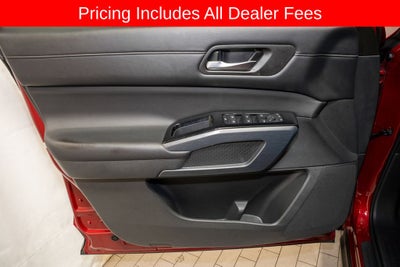 2024 Nissan Pathfinder SL