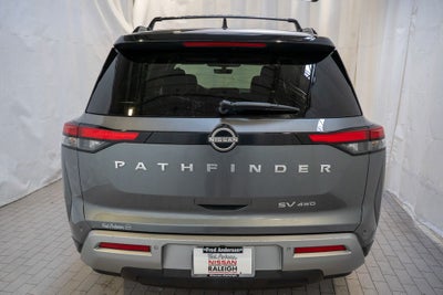 2023 Nissan Pathfinder SL