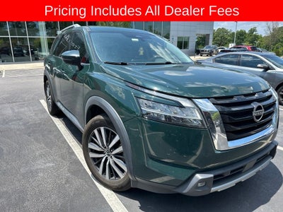 2022 Nissan Pathfinder Platinum