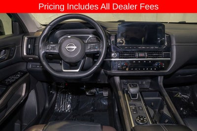 2022 Nissan Pathfinder Platinum
