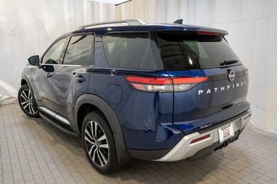 2025 Nissan Pathfinder Platinum
