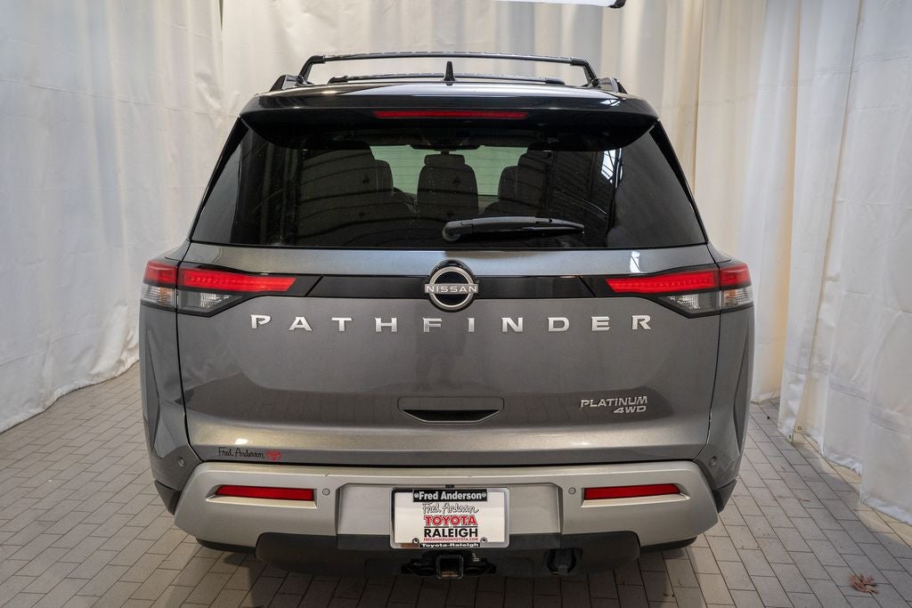 2022 Nissan Pathfinder Platinum