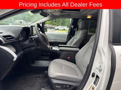 2026 Toyota Sienna XLE 8 Passenger