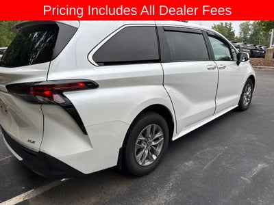 2026 Toyota Sienna XLE 8 Passenger