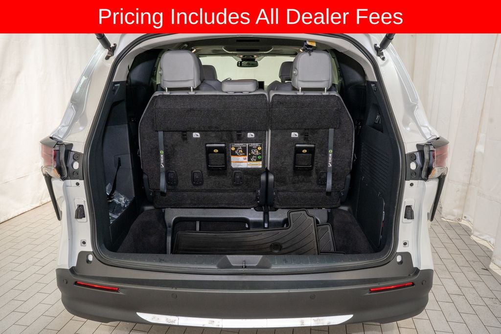 2026 Toyota Sienna XLE 8 Passenger