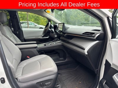 2026 Toyota Sienna XLE 8 Passenger