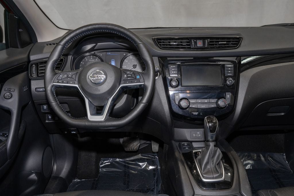 2022 Nissan Rogue Sport SL